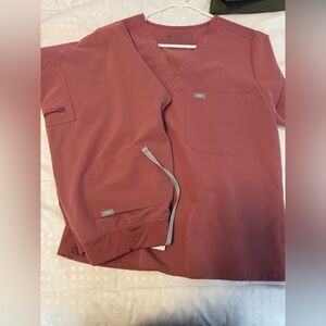Figs women’s Mauve joggers and one pocket scrub top